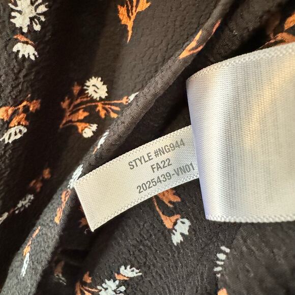 Madewell Top Women XS Black Tossed Floral Smock Neck Crinkled Long Sleeves - Picture 14 of 14